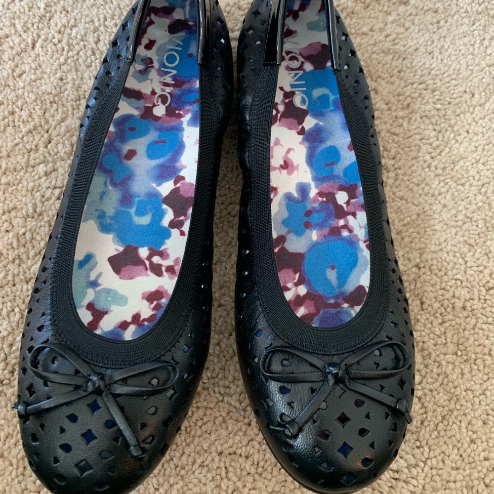 Vionic Surin Ballet Flats